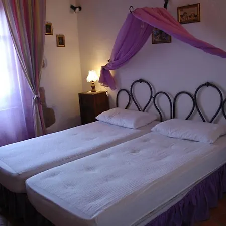 Sleeps 10 Pool וילה